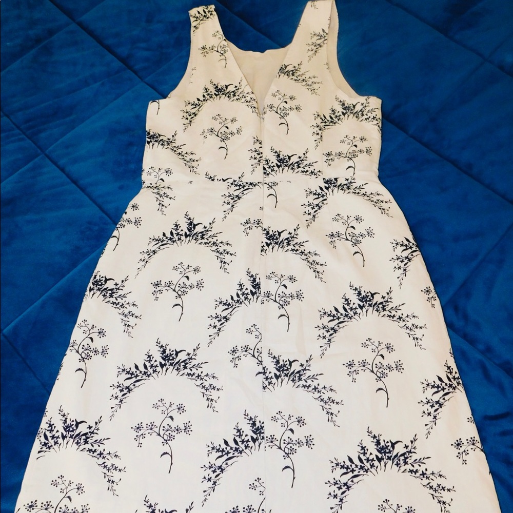 Beige short sleeve floral print GAP Dress